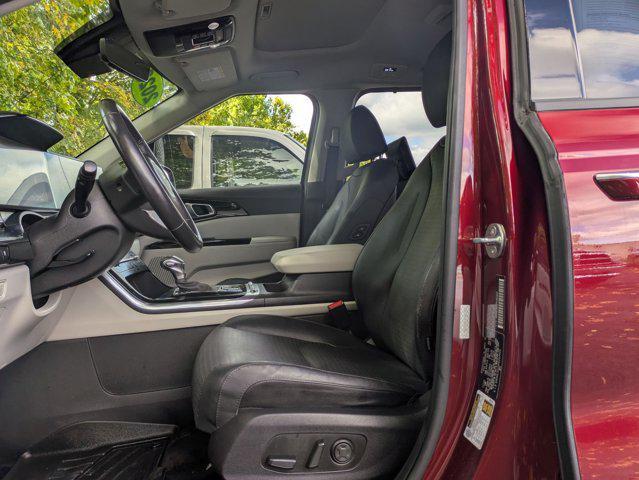 used 2023 Kia Carnival car, priced at $35,424