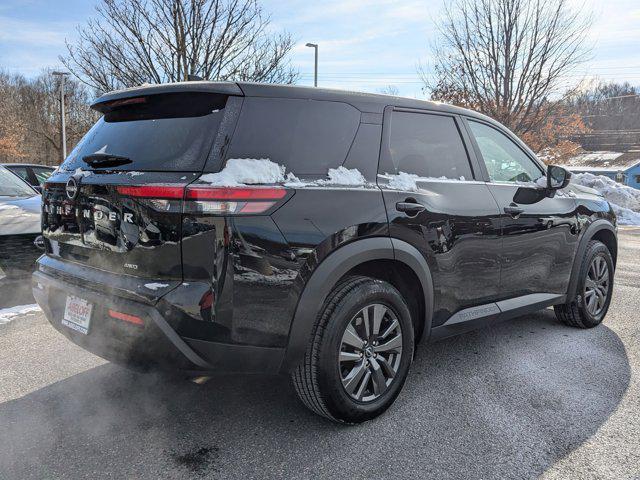 used 2022 Nissan Pathfinder car, priced at $25,789