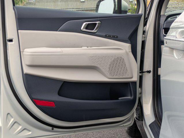 new 2025 Kia Carnival Hybrid car, priced at $49,460