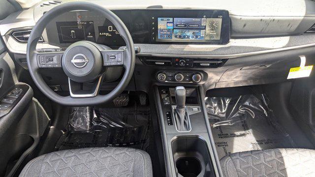 new 2025 Nissan Kicks car, priced at $29,086
