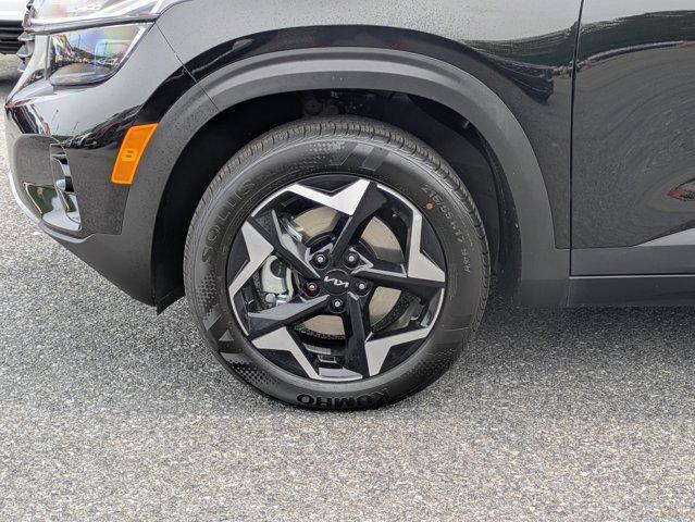 new 2025 Kia Seltos car, priced at $27,420