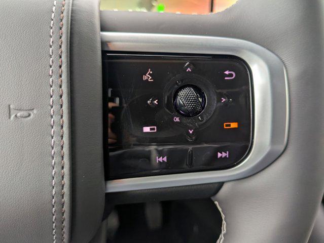 new 2025 Nissan Armada car, priced at $77,089