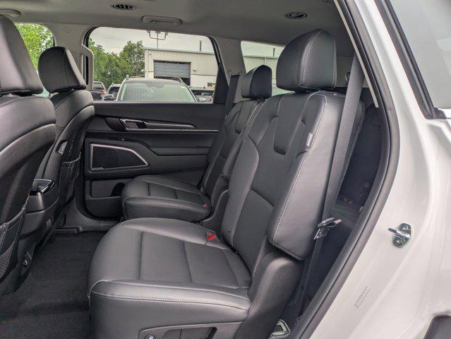 new 2025 Kia Telluride car, priced at $41,800