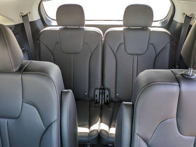 new 2025 Kia Sorento car, priced at $36,755