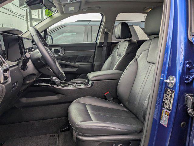 used 2022 Kia Sorento car, priced at $30,916