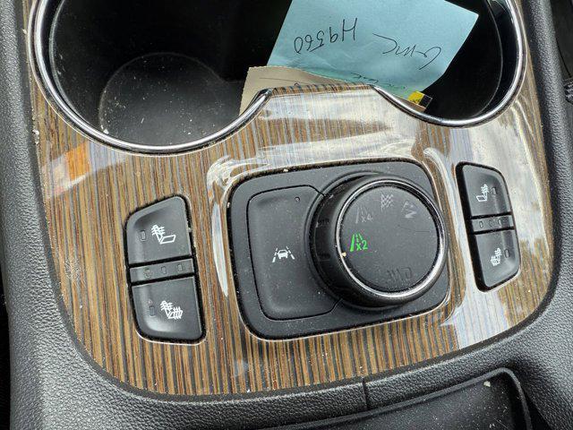 used 2023 GMC Acadia car, priced at $28,912