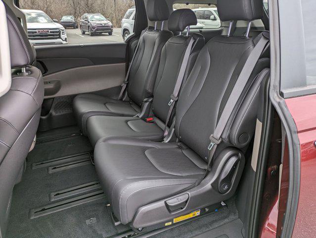 new 2025 Kia Carnival car, priced at $41,730