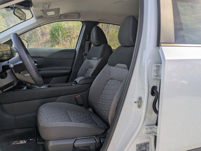 new 2025 Nissan Kicks car, priced at $27,577