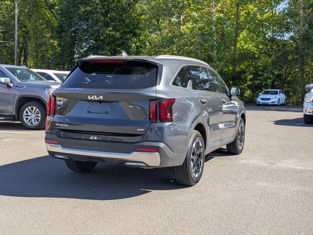 used 2025 Kia Sorento car, priced at $33,556