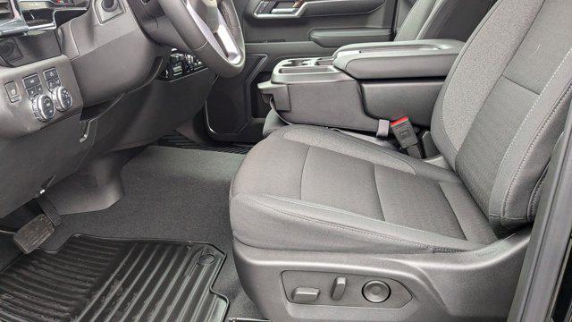 new 2025 GMC Sierra 1500 car, priced at $52,047
