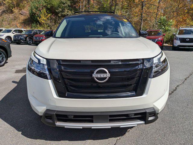 new 2024 Nissan Pathfinder car, priced at $42,352