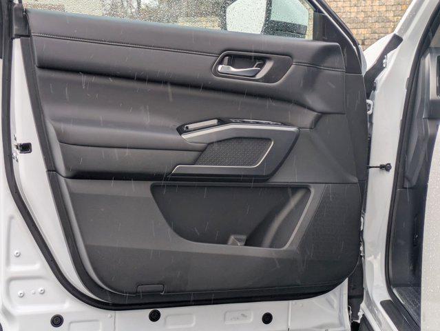 new 2025 Nissan Pathfinder car, priced at $40,393