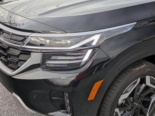 new 2025 Kia Seltos car, priced at $32,470