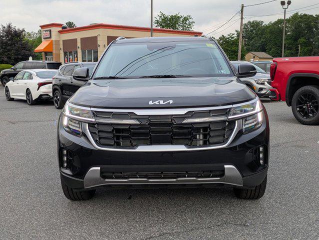 new 2025 Kia Seltos car, priced at $32,470
