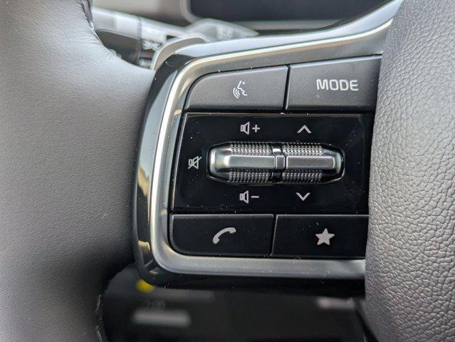 new 2025 Kia Carnival Hybrid car, priced at $57,800