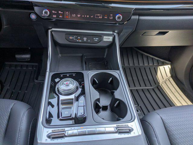 new 2025 Kia Carnival Hybrid car, priced at $57,800