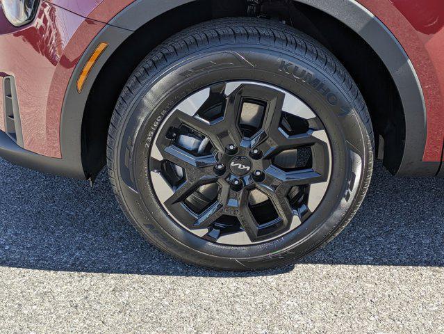 new 2025 Kia Sorento car, priced at $35,805
