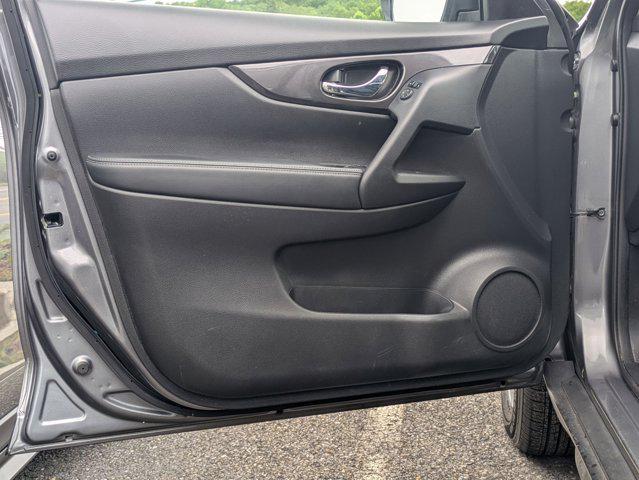 used 2019 Nissan Rogue car, priced at $14,914