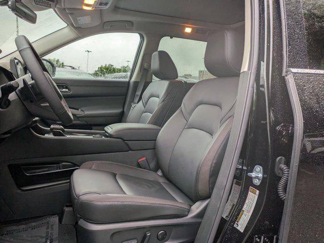 new 2025 Nissan Pathfinder car, priced at $41,745