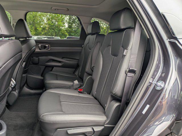 new 2025 Kia Sorento car, priced at $39,205