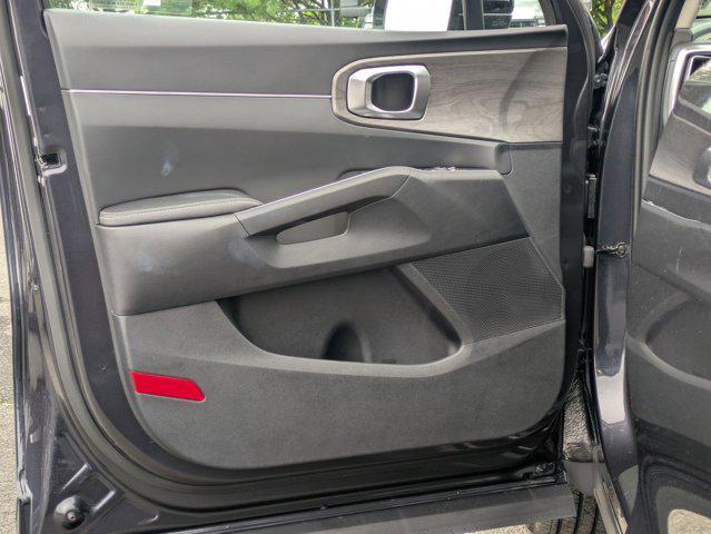 new 2025 Kia Sorento car, priced at $39,205