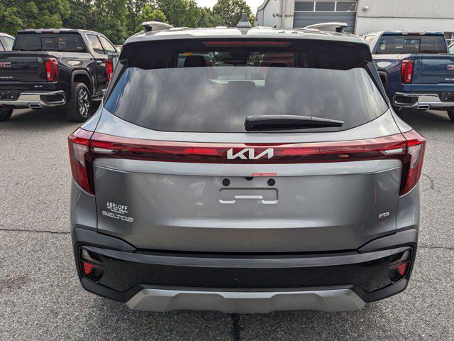 new 2025 Kia Seltos car, priced at $27,926