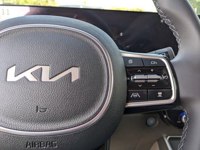 new 2025 Kia Carnival car, priced at $39,387