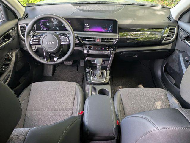 new 2025 Kia Seltos car, priced at $27,025