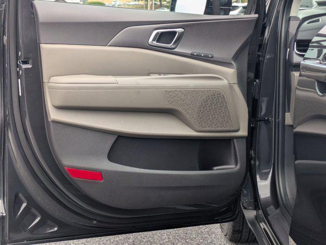 new 2026 Kia Carnival Hybrid car, priced at $42,792