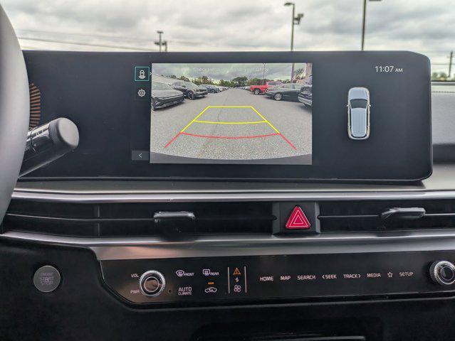 new 2025 Kia Sorento Hybrid car, priced at $38,301