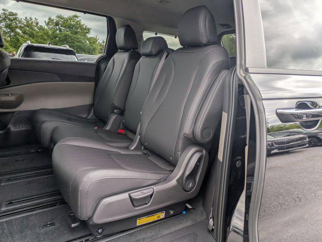 new 2026 Kia Carnival Hybrid car, priced at $43,027