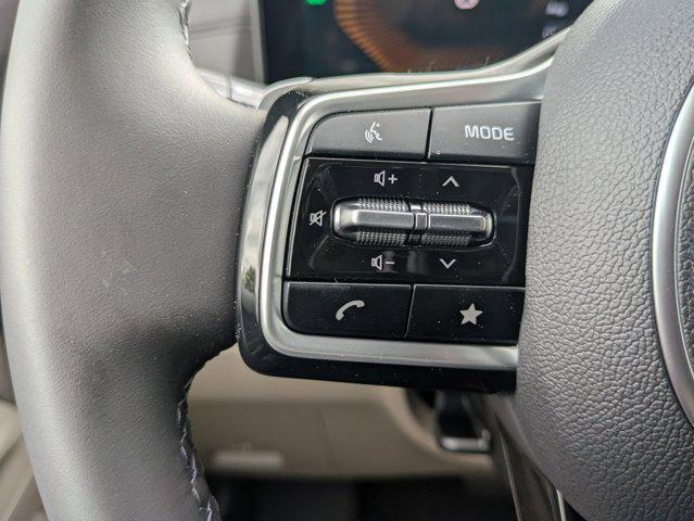 new 2026 Kia Carnival Hybrid car, priced at $43,027