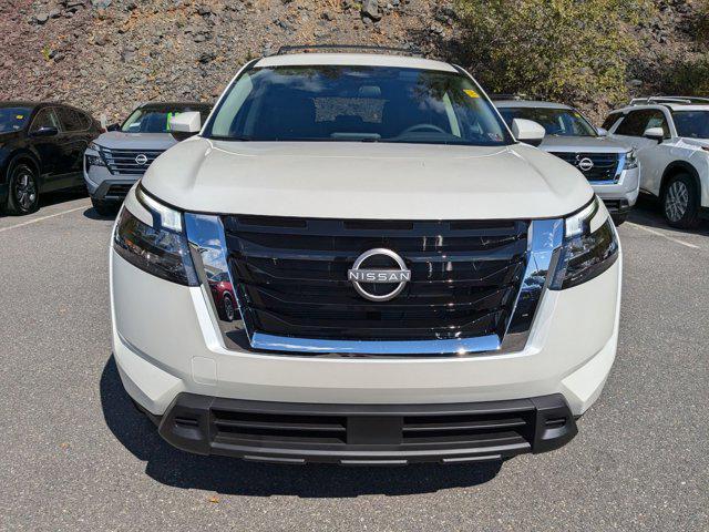 new 2024 Nissan Pathfinder car, priced at $38,712