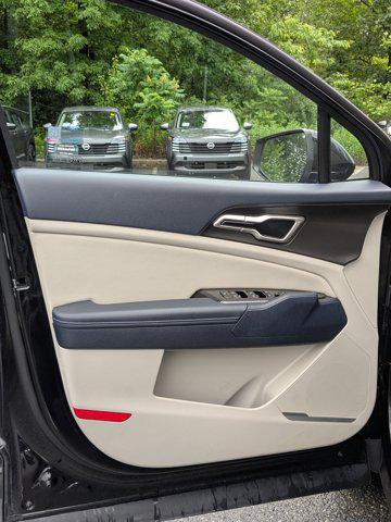 used 2023 Kia Sportage Hybrid car, priced at $25,487