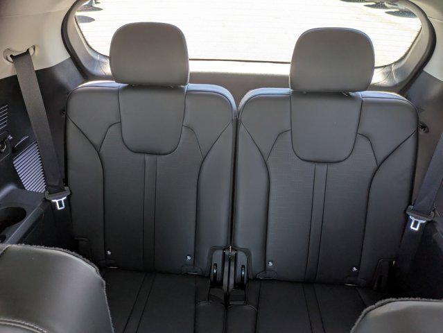 new 2025 Kia Sorento car, priced at $40,455