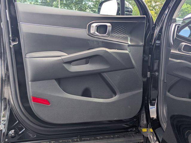 new 2025 Kia Sorento Hybrid car, priced at $37,186