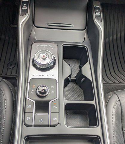 new 2025 Kia Sorento Hybrid car, priced at $37,186