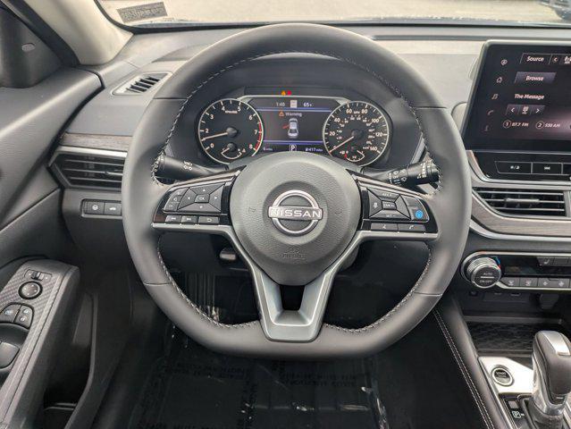 new 2025 Nissan Altima car, priced at $30,334