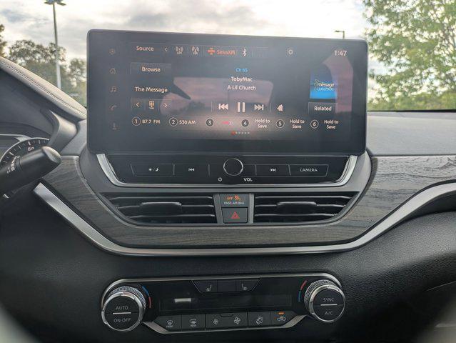 new 2025 Nissan Altima car, priced at $30,334