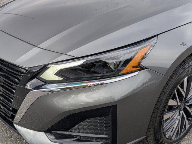 new 2025 Nissan Altima car, priced at $30,334