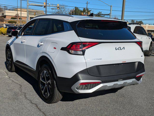 new 2025 Kia Sportage car, priced at $30,654