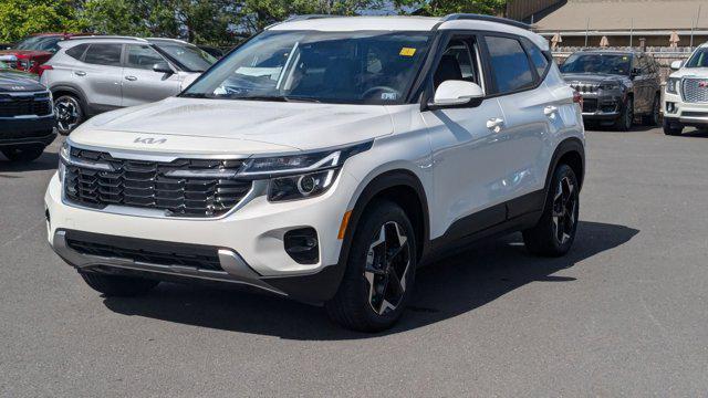 new 2025 Kia Seltos car, priced at $27,495