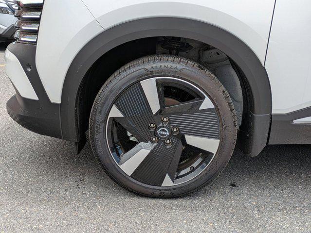 new 2025 Nissan Kicks car, priced at $28,581
