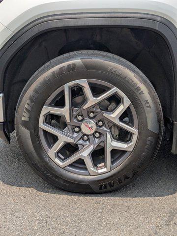 used 2023 GMC Sierra 1500 car, priced at $42,234
