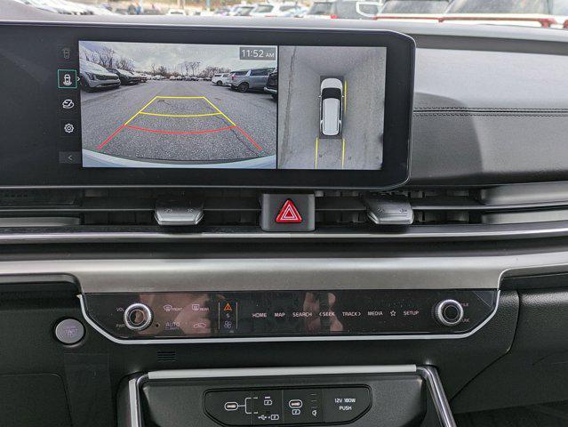 new 2025 Kia Carnival car, priced at $51,535