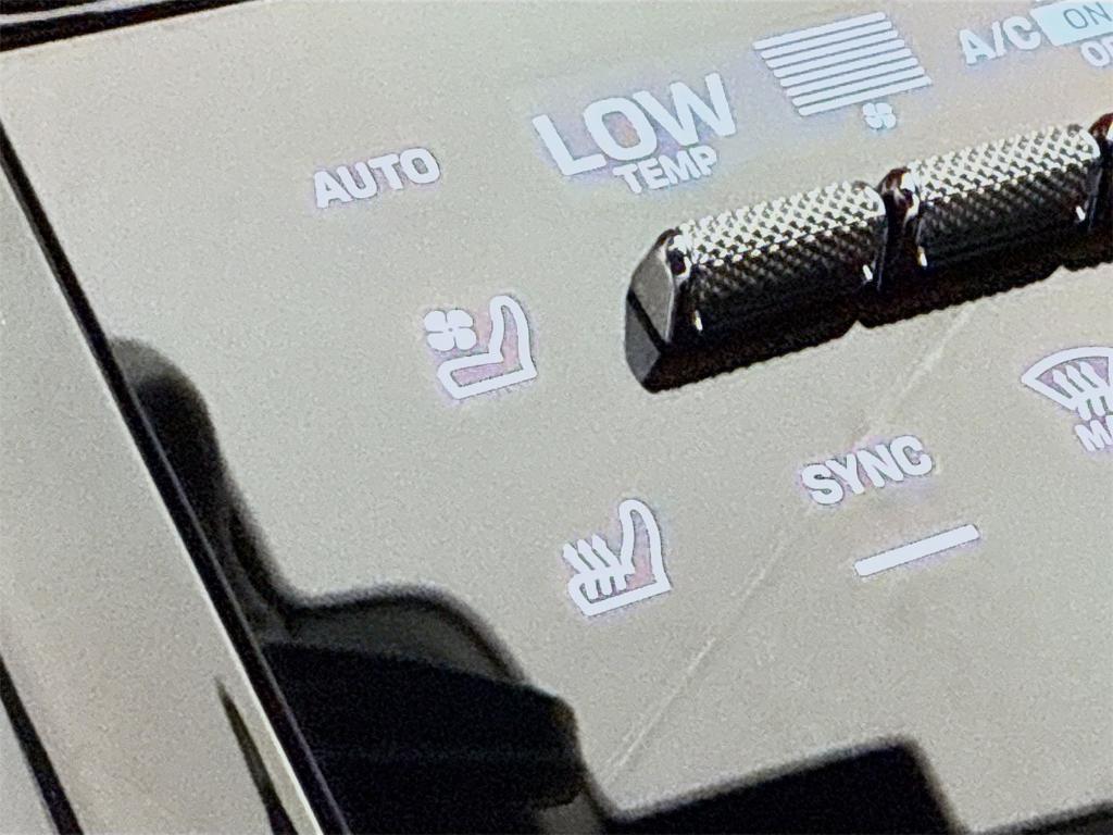 new 2026 Porsche Panamera car, priced at $123,260