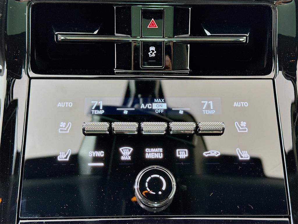 new 2026 Porsche Panamera car, priced at $128,070