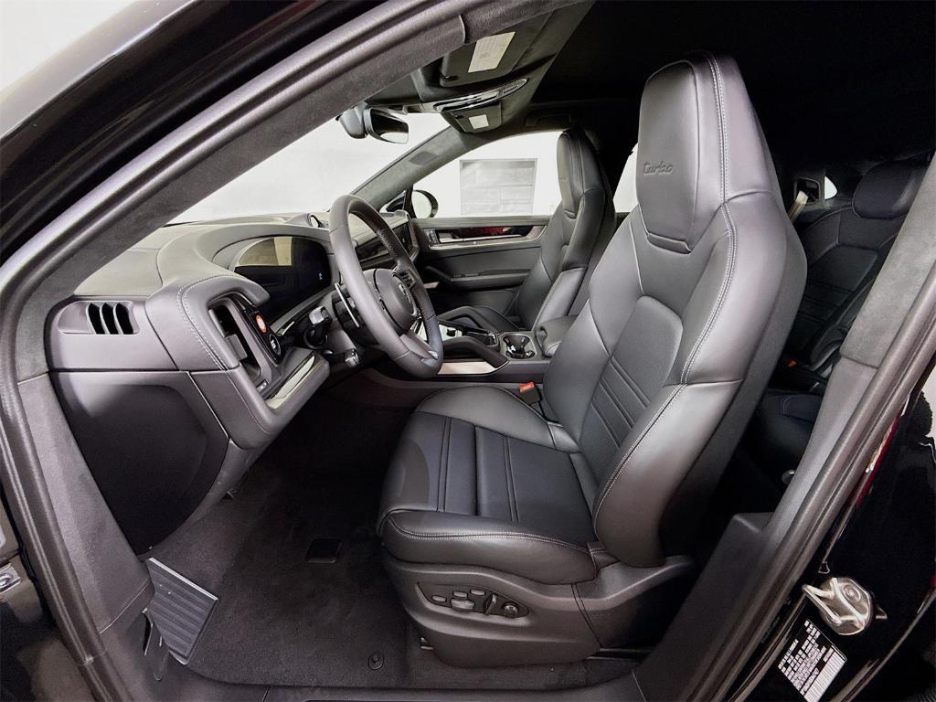 new 2025 Porsche Cayenne car, priced at $181,275