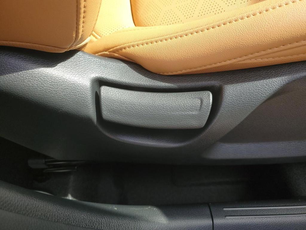 new 2025 Kia Seltos car, priced at $24,425