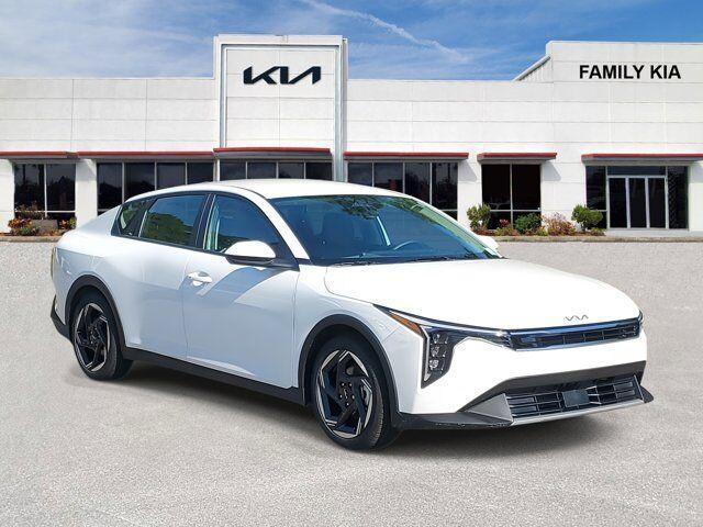 new 2025 Kia K4 car, priced at $24,543